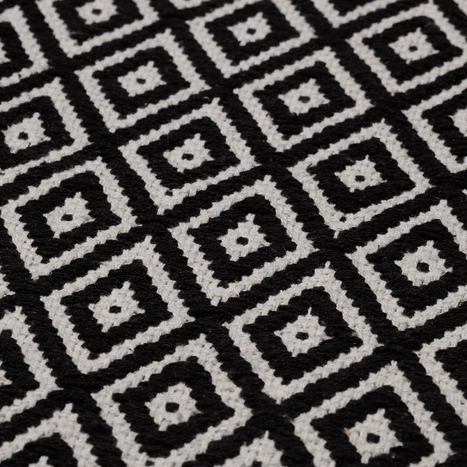 TRELLIS BATH MAT 60X60 BLACK CLOSEUP